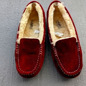 UGG W ANSLEY WOMEN'S SHEARLING SLIPPERS 6B BURGUNDY NEW w/o BOX
